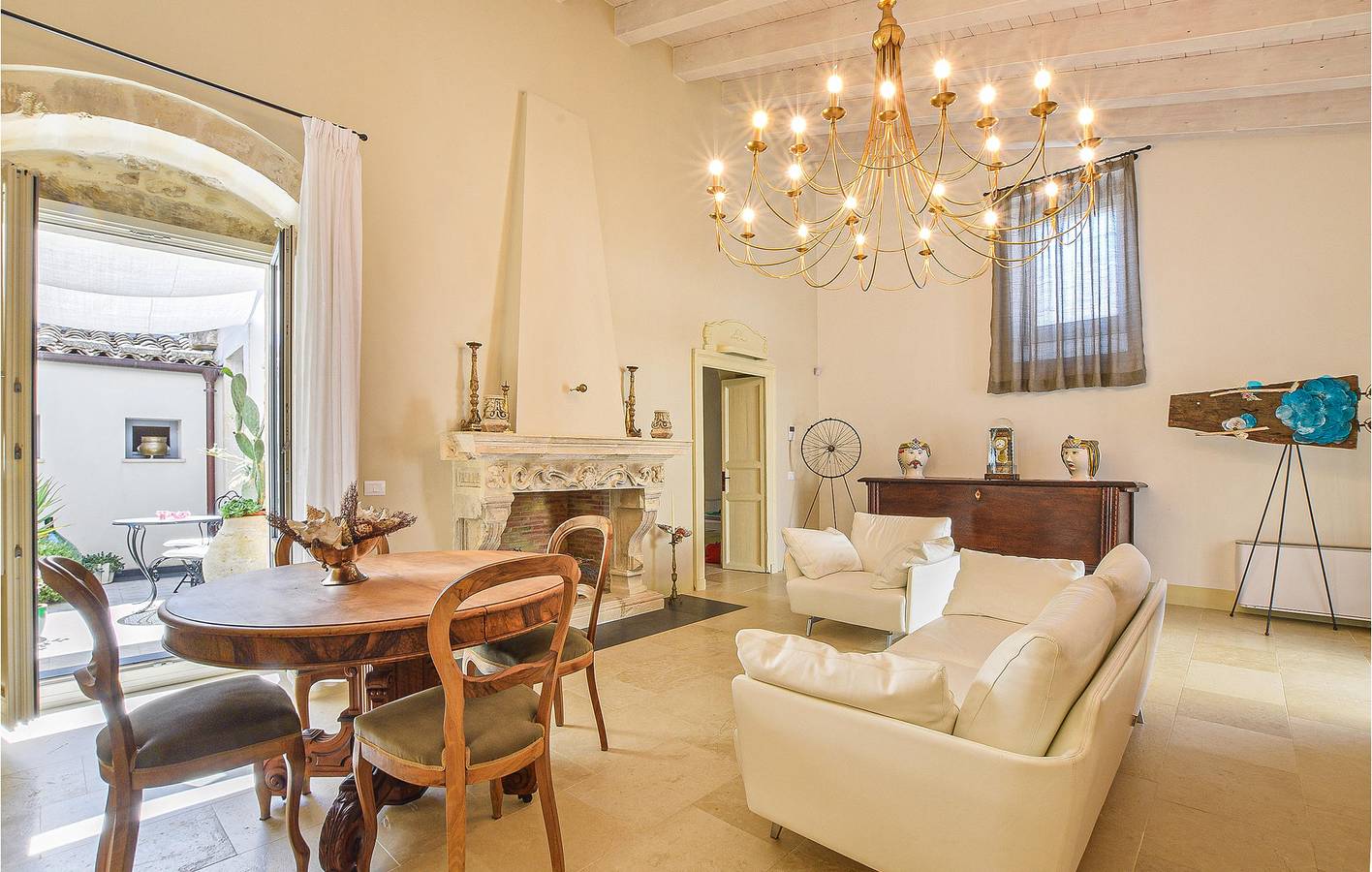Appartement aan het zwembad met keuken, AC & WiFi in Palazzolo Acreide, Provincie Syracuse