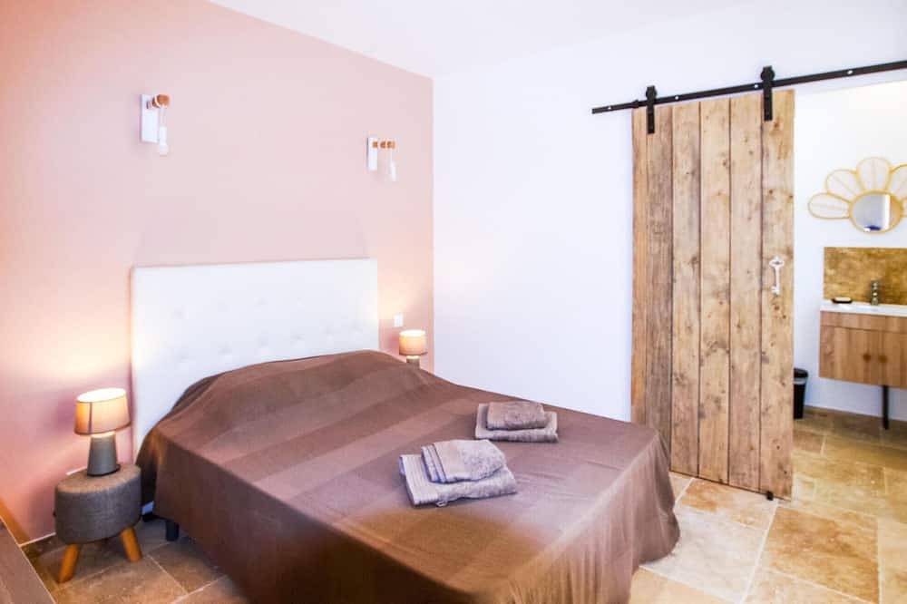 Acogedora casa en Grignan con piscina privada, que puede ser interior o. in Grignan, Región de Nyons