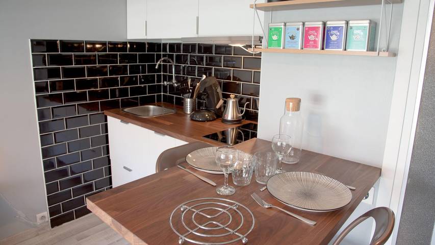 Gîte pour 2 personnes, avec balcon/terrasse ainsi que terrasse et piscine à Chambéry - 2