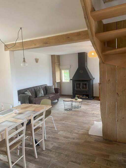 Location de vacances pour 6 personnes, avec jacuzzi et jardin à Saint-Martin-des-Pézerits - 2