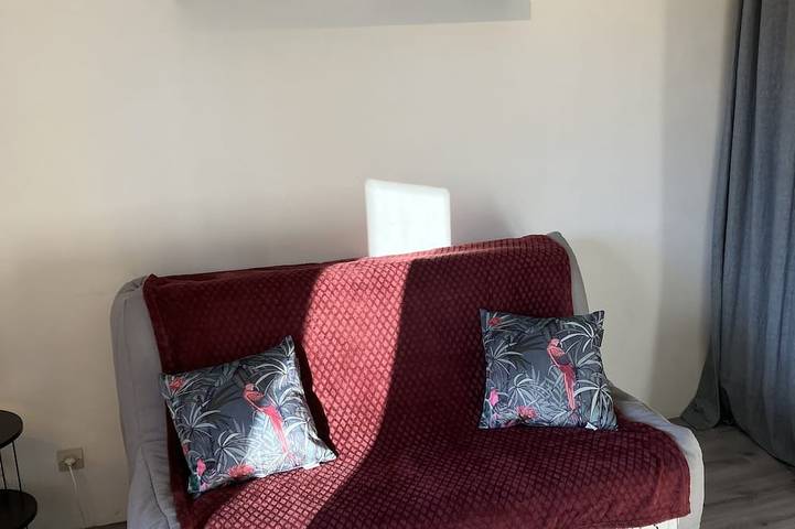 Apartamento entero, Studio with a balcony, 5 minutes from downtown and shops. Pets Welcome in Saint-Gervais-les-Bains, Pays du Mont-Blanc