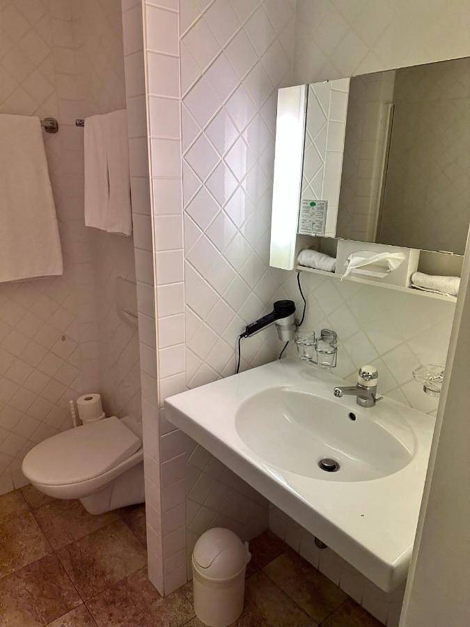 Hôtel pour 2 personnes, animaux acceptés à Nyon - 3