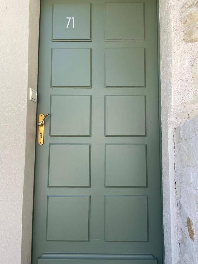 Ganze Wohnung, Apartment with Balcony in Chinon, Loire-Tal