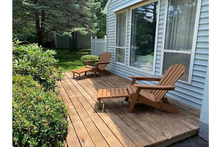 Vacation rental for 8 people, with yard in The Hamptons