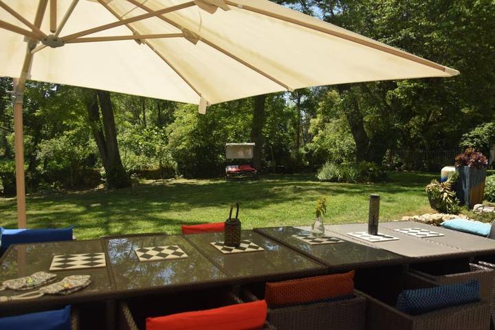 Location de vacances pour 14 personnes, avec vue et jardin à Montesquieu-Avantès