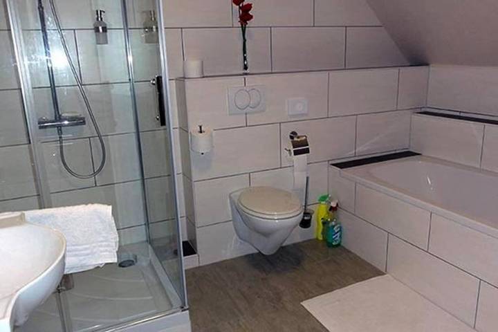 Ferienwohnung für 2 Personen, mit Balkon und Terrasse sowie Garten in Bad Driburg - 2