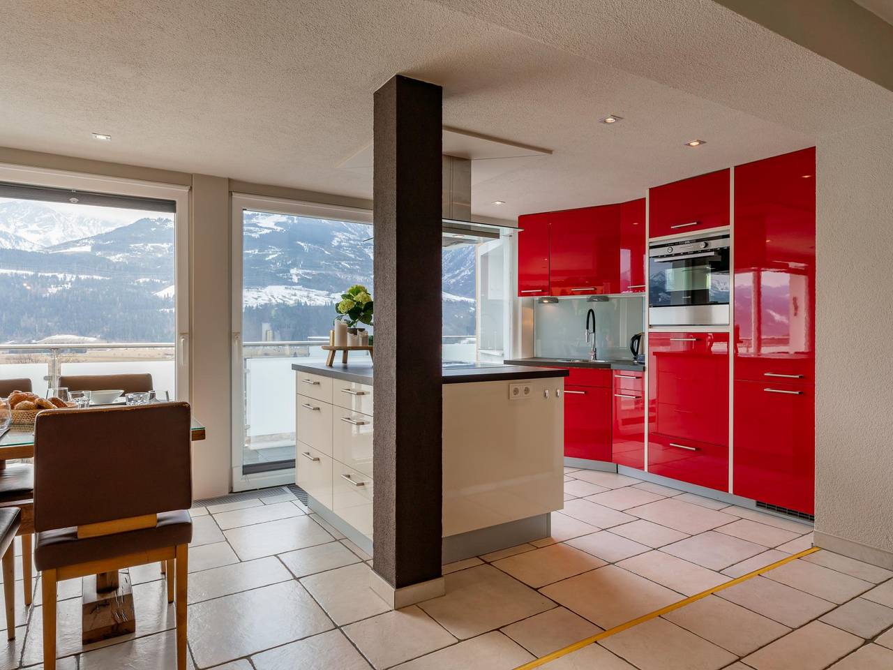 Geheel appartement, Appartement met lichte open keuken met uitzicht in Piesendorf, Pinzgau