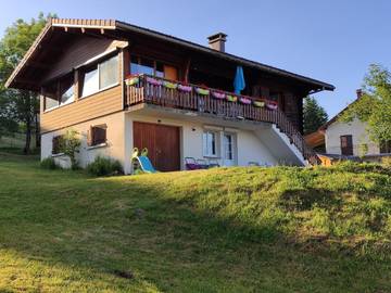 Maison de campagne pour 12 personnes, avec jardin, animaux acceptés à Prénovel