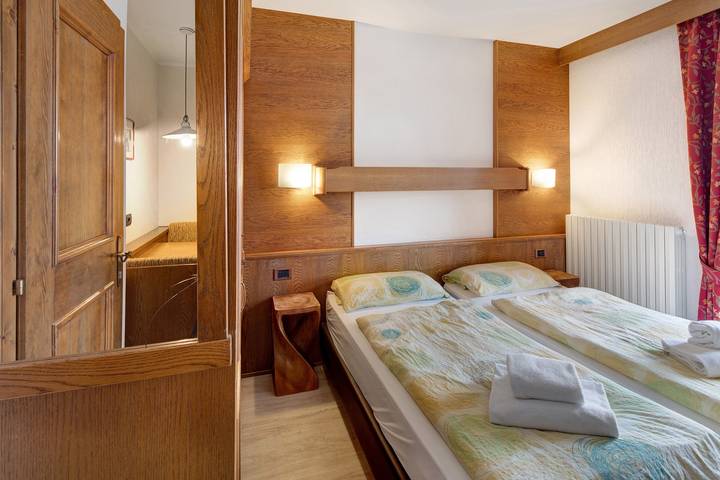 Hel enrumslägenhet, Holiday Apartment "Casa San Marco n 6" with Mountain View, Balcony & Wi-Fi in Livigno (Town), Livigno