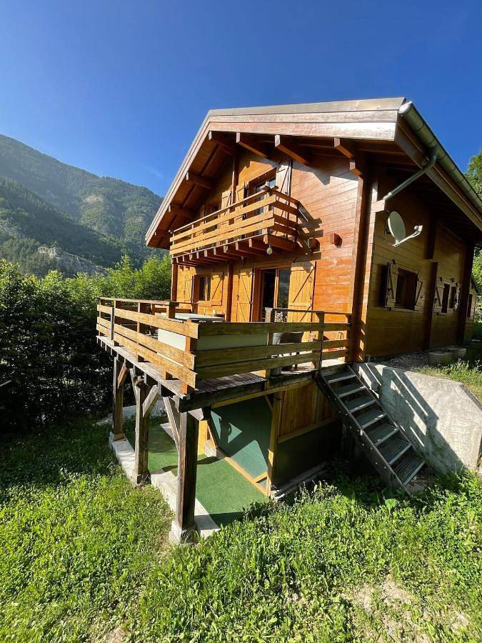 Chalet pour 8 personnes, avec vue et jardin