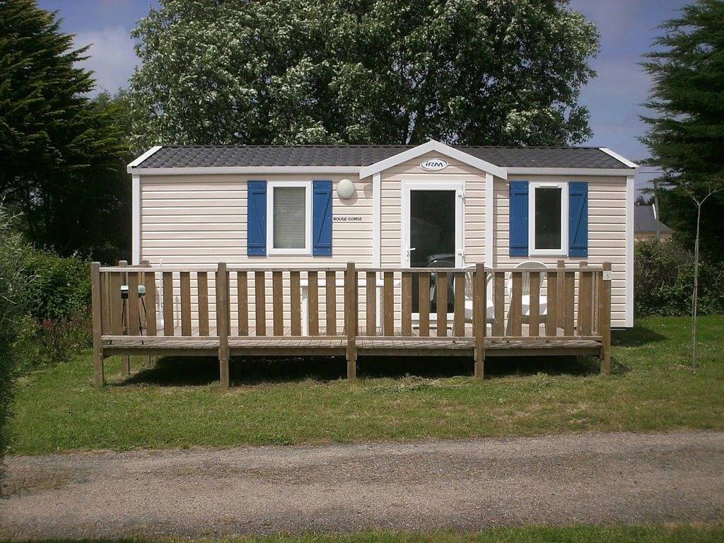 Zecamping 3 étoiles 500m plage espace aquatique locatif Tv Bbq 27m2 6 pers in Plobannalec-Lesconil, Région de Quimper