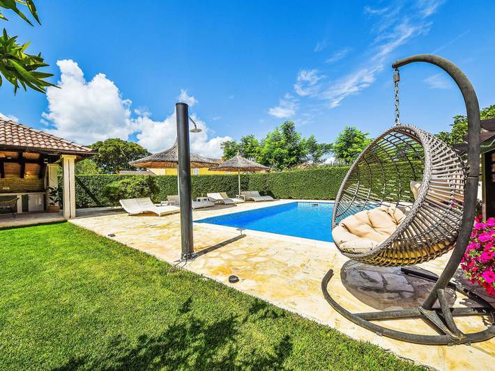 Ferienwohnung für 4 Personen, mit Terrasse und Garten in Biograd na Moru - 2