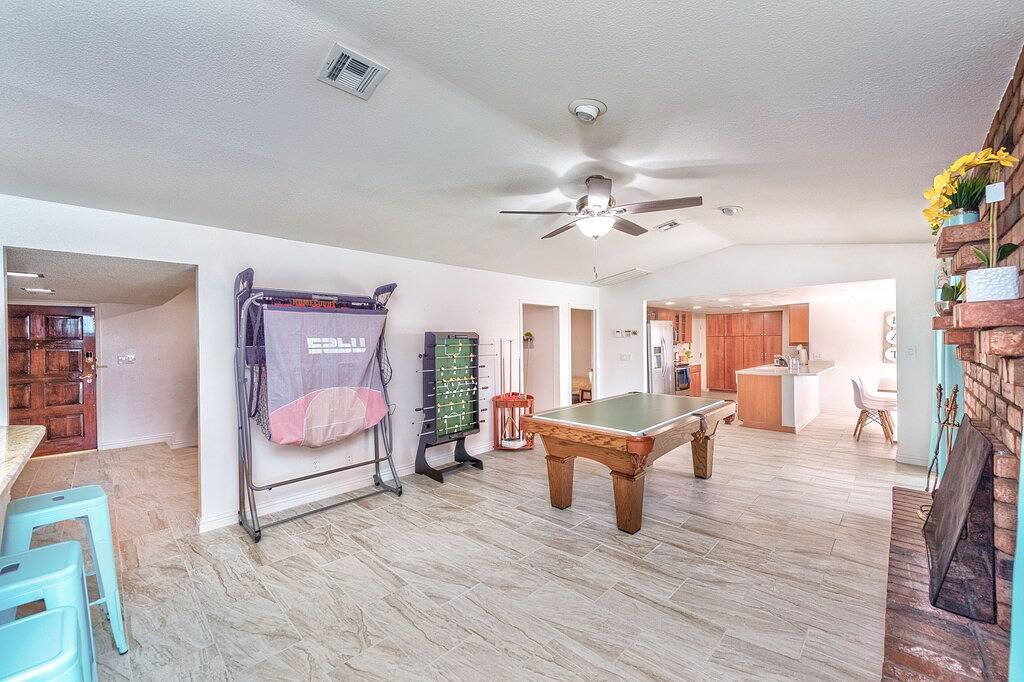 Traumvilla auf 20k sq 4 Schlafzimmer 5 Minuten vom Strip entfernt in Nevada
