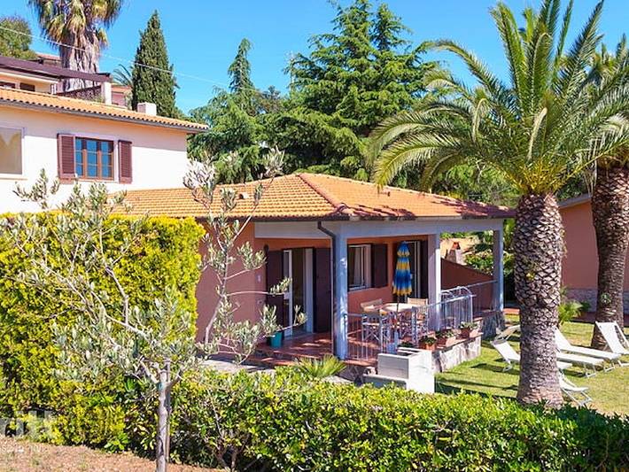 Casa vacanza per 5 persone, con terrazza e balcone/terrazza nonché piscina in Toscana