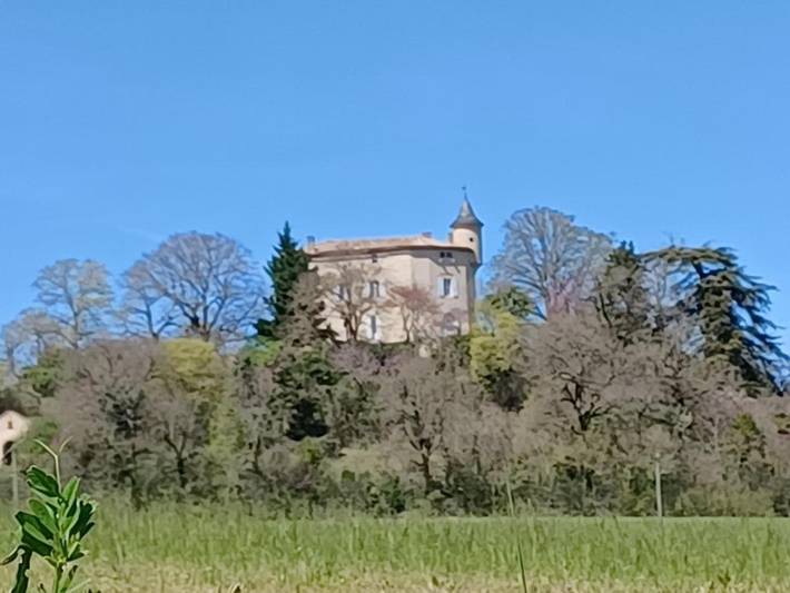 Location de vacances pour 3 personnes, avec Terrasse et Vue à Puycalvel - 2