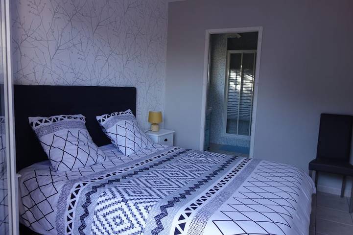 Location de vacances pour 8 personnes, avec jardin ainsi que terrasse et jacuzzi à Vézénobres - 3
