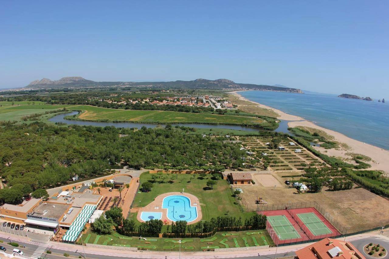 Albatross Mobile Homes on Camping Playa Brava in Pals, Costa Brava