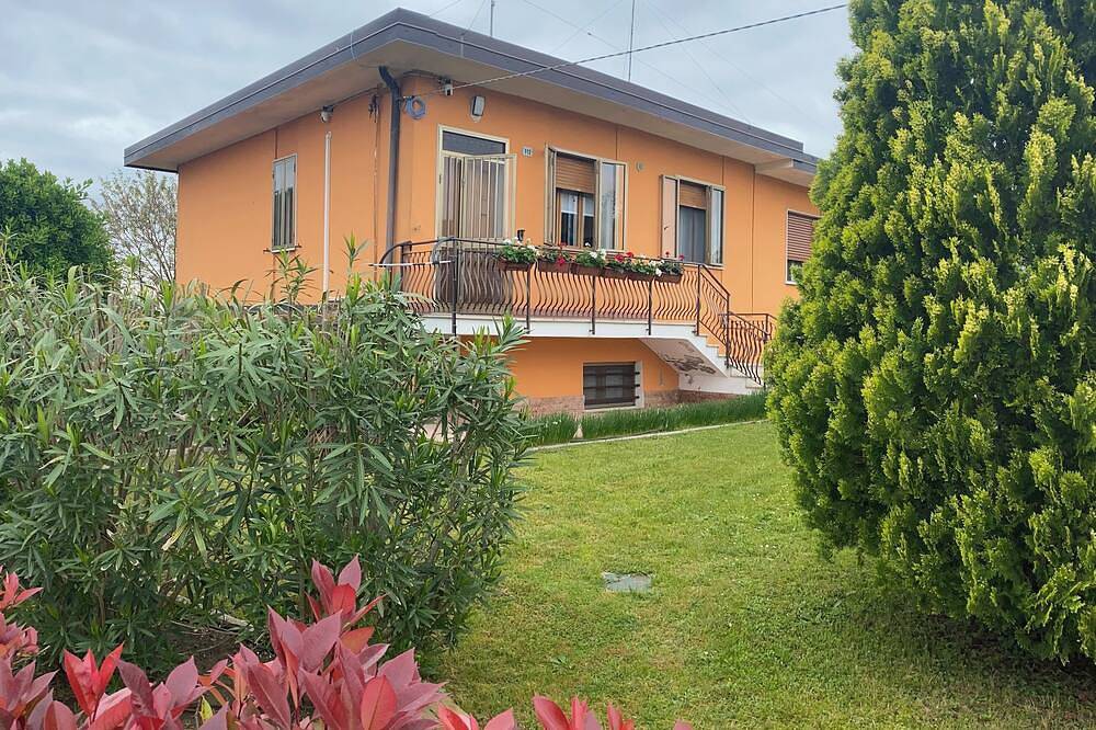 Entire apartment, Casa Giorgia welcomes you to the greenery of the Delta with its relaxing quietness in Rosolina, Polesine