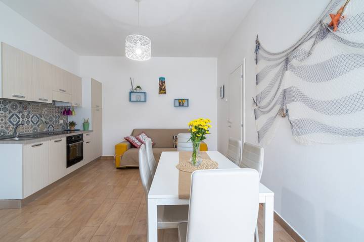 Appartement entier, Appartement 'Donna Di Denari' avec vue sur la mer, Wi-Fi et climatisation in Lido di Noto, Région de Noto