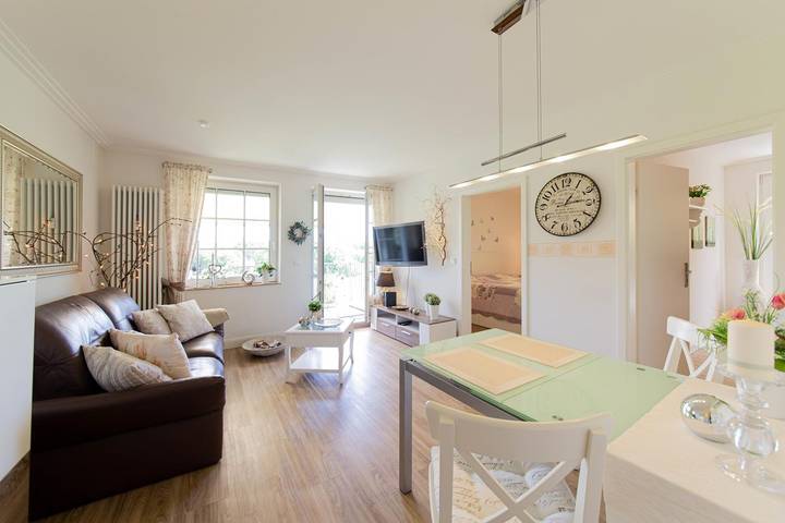Hütte für 2 Personen, mit Balkon und Terrasse in Timmendorfer Strand, Südliche Ostseeküste