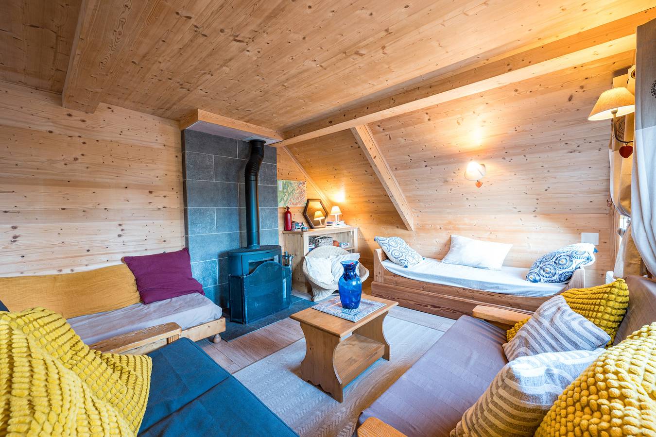 Chalet 'Jarrier' con vistas a la montaña, terraza privada y jardín privado in Jarrier, Región de Saint-Jean-de-Maurienne