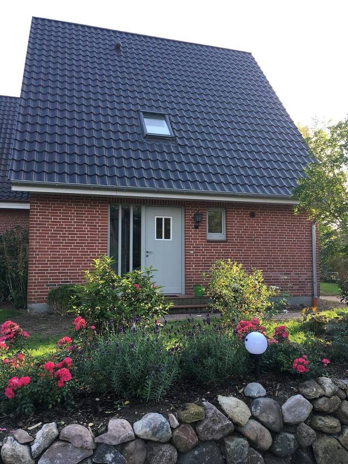 Ferienwohnung für 2 Personen, mit Terrasse und Garten in Nieblum