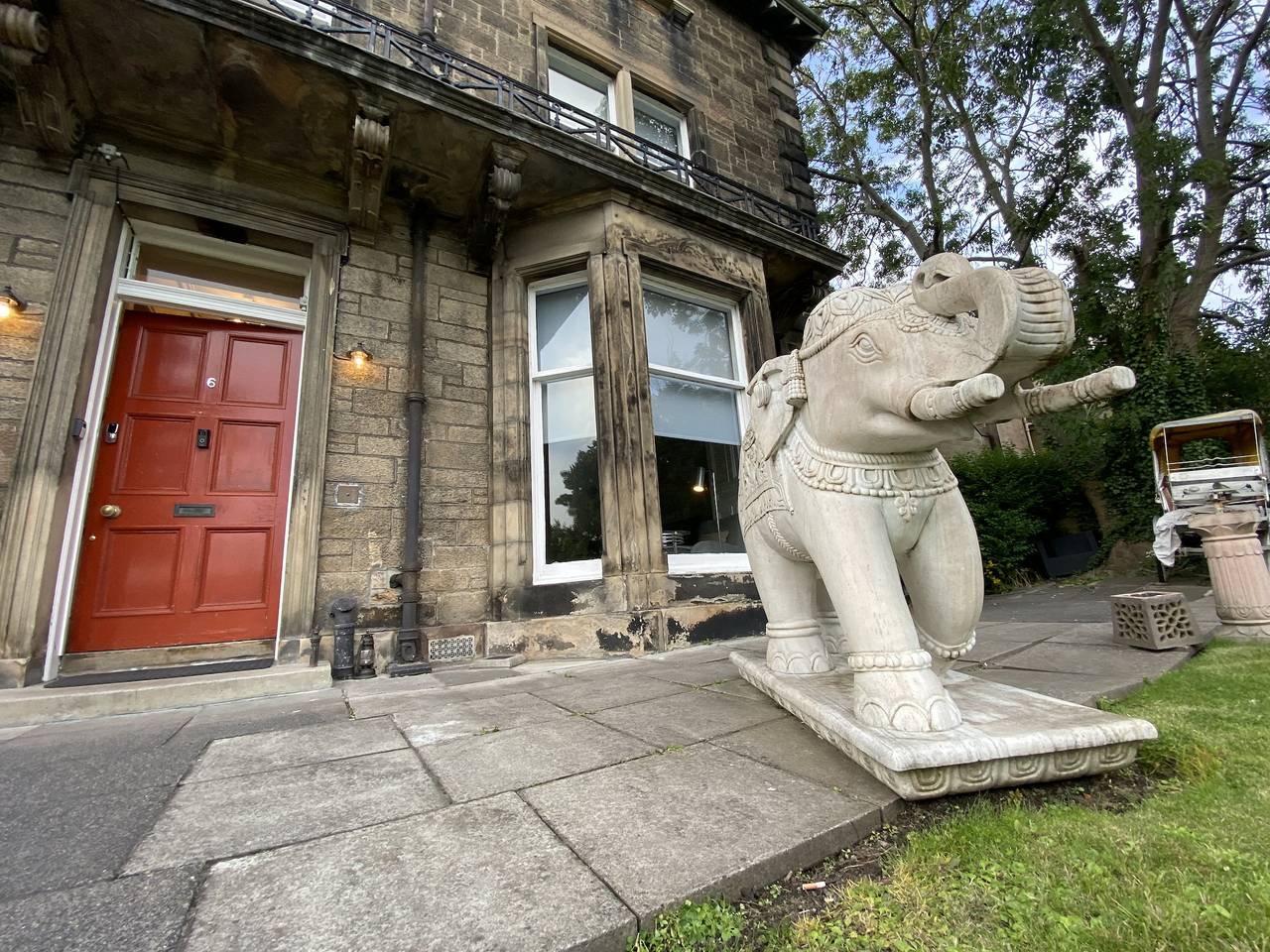 Entire vacation apartment, Vacation apartment for 2 people with yard in Edinburgh, Edinburgh and Lothian