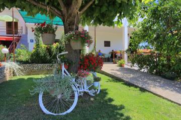 Ferienwohnung für 3 Personen, mit Balkon/Terrasse an der Makarska Riviera