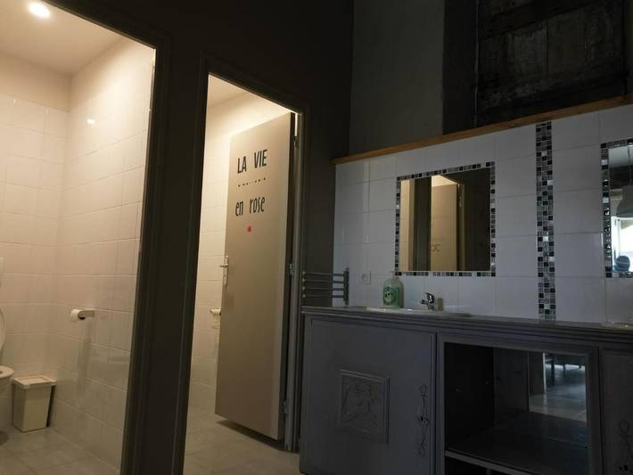 Location de vacances pour 12 personnes, avec piscine et terrasse ainsi que vue et jardin à Mas-Saintes-Puelles - 3