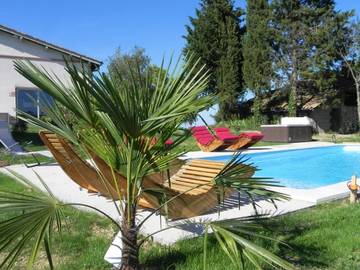 Gîte pour 2 personnes, avec jardin et jacuzzi ainsi que sauna et piscine à Saint-Frajou