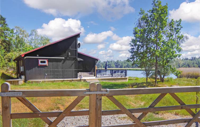 Location de vacances pour 6 personnes, avec Terrasse et Jardin à Kalmar