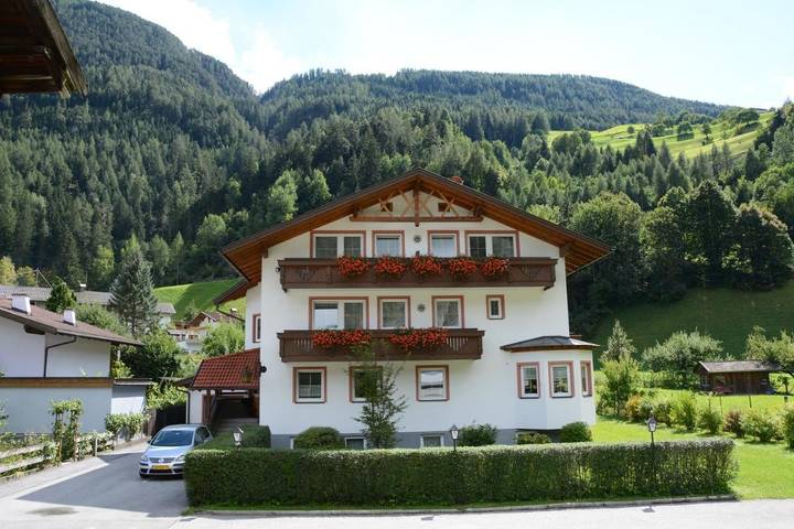 Gîte pour 2 personnes, avec Balcon ainsi que Jardin et Vue à Imst - 3