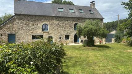 Gîte pour 8 personnes, avec jardin et vue à Bourseul