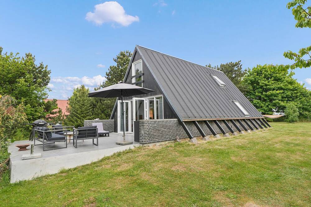 Schönes Haus mit 2 Schlafzimmern in Humble in Humble, Langeland