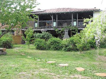 Gîte pour 10 personnes, avec jardin et piscine à Montech