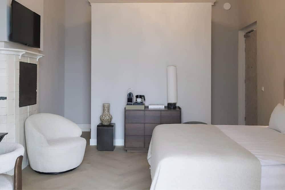 Dam Residence's Signature Suites in Zaandam, Costa Holandesa