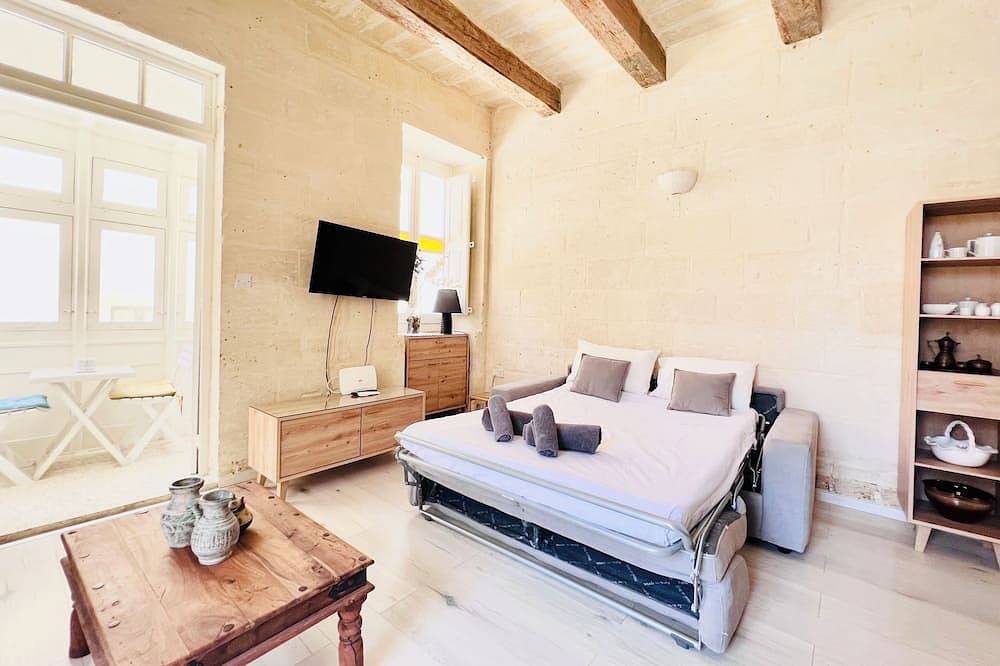 Entire apartment, Bright Loft in Center • Near Grand Master Palace in Valletta, Malta Island