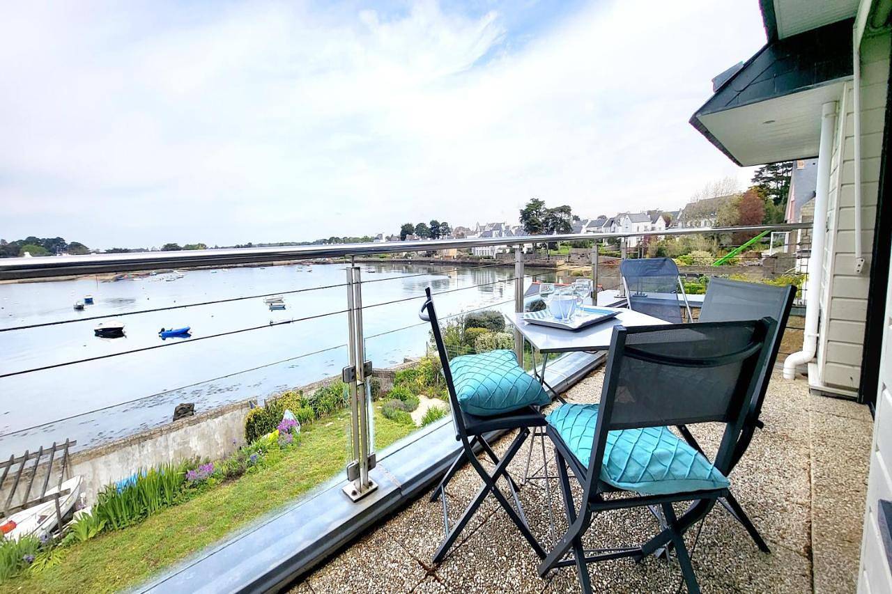 Appartement entier, Appartement Terrasse - Vue Imprenable sur le Golfe in Larmor-Baden, Côte des Mégalithes