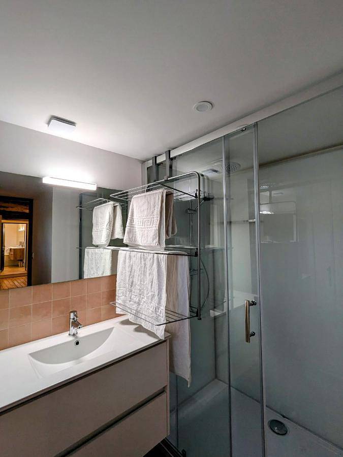 Location de vacances pour 15 personnes, avec jardin, adapté aux familles à Saint-Hélen - 2