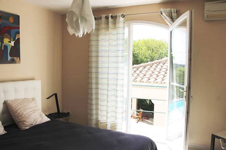 Location de vacances pour 10 personnes, avec jardin, animaux acceptés à Villevieille - 4