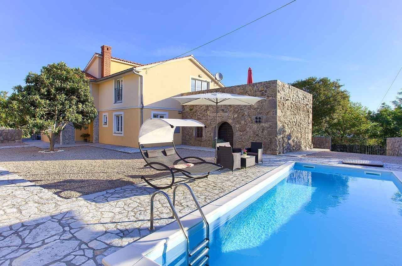 Villa mit Pool für 6 Personen in Krk Stadt, Krk