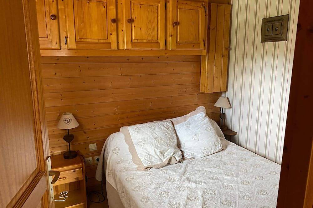 Chalet “6p Comfort-Le Chardon Blanc”: Mountain View, Private Terrace & Wi-Fi in Verchaix, Bonneville region