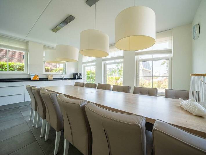 Ferienhaus in Uitdam mit Terrasse in Markermeer