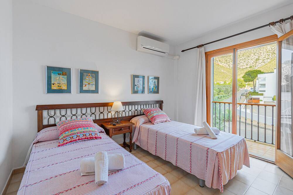 Entire apartment, Apartment Can Tomas in Pinewalk in Port de Pollença, Pollença