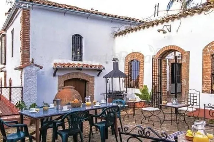 Cottage for 20 people, with balcony and garden - 1