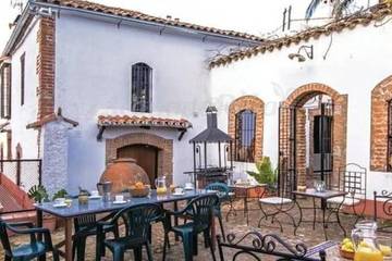 Casa rural para 20 personas, con jardín en Fuente Obejuna