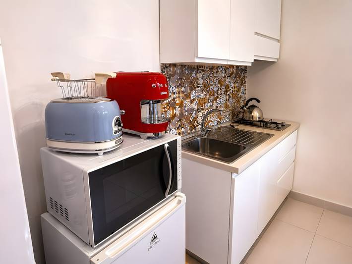 M.a.g.a. Holiday House – Studio met zeezicht, privéparking en centrale ligging