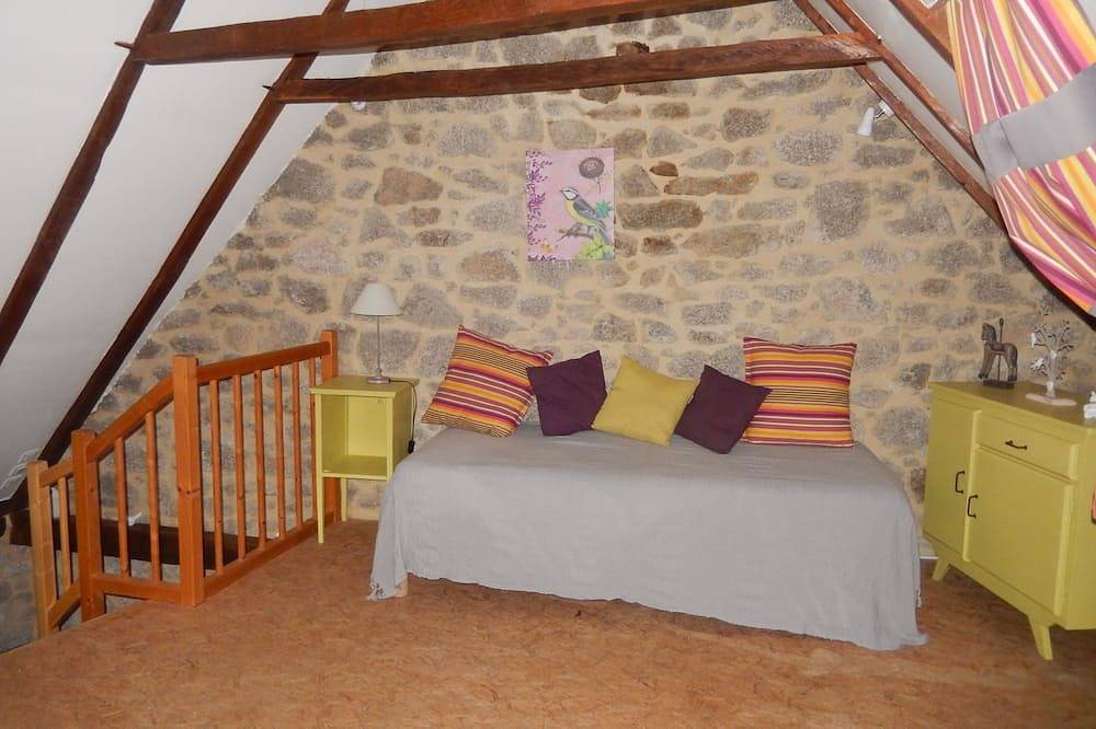 A proximité de Conques Et D'Estaing Gîte les hirondelles in Espeyrac, Aveyron