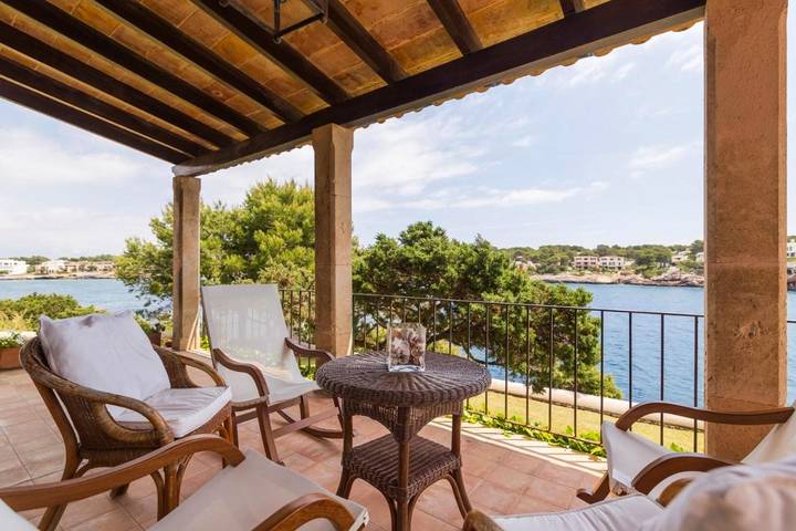 Villa für 8 Personen, mit Terrasse und Garten sowie Pool und Ausblick in Portocolom - 4