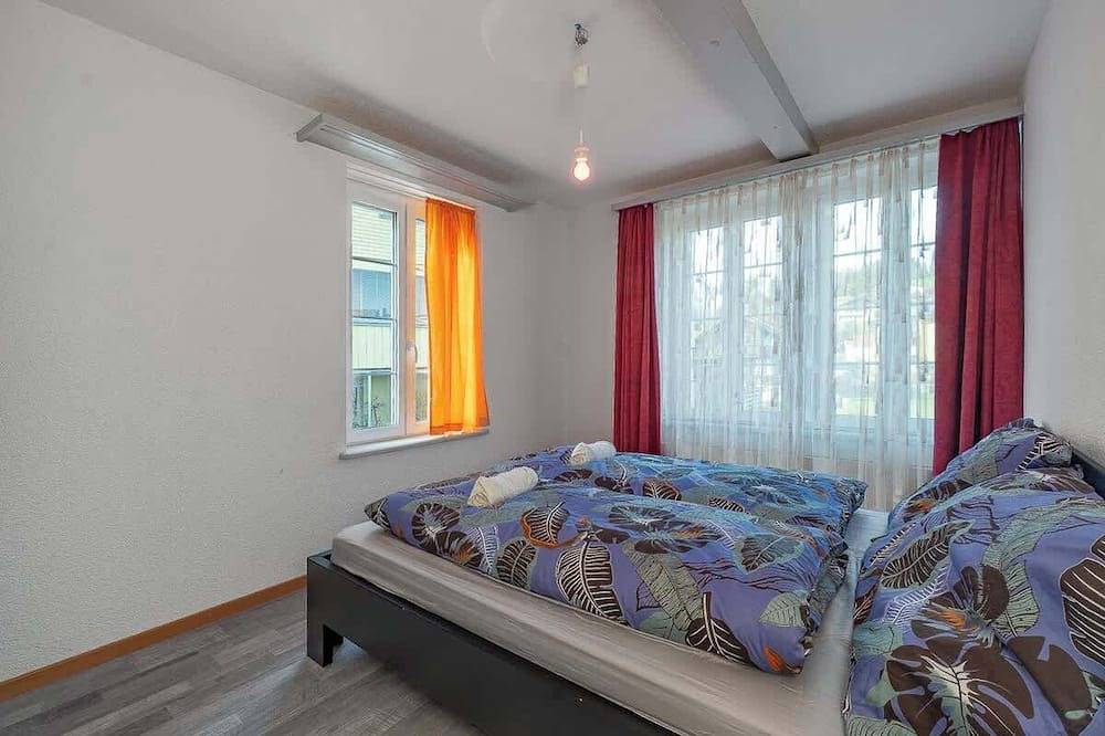 Ganze Wohnung, Spiez Center Stay|Balcony+Parking+Near Interlaken in Spiez, Thunersee